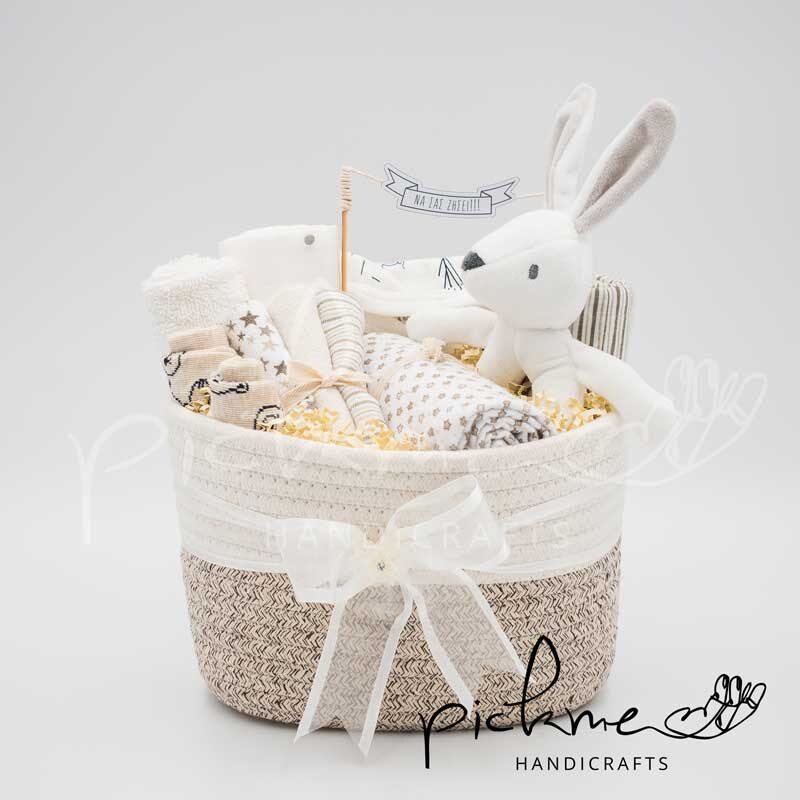 gift basket καλάθι δώρων λευκό λαγουδάκι μπροστινή όψη