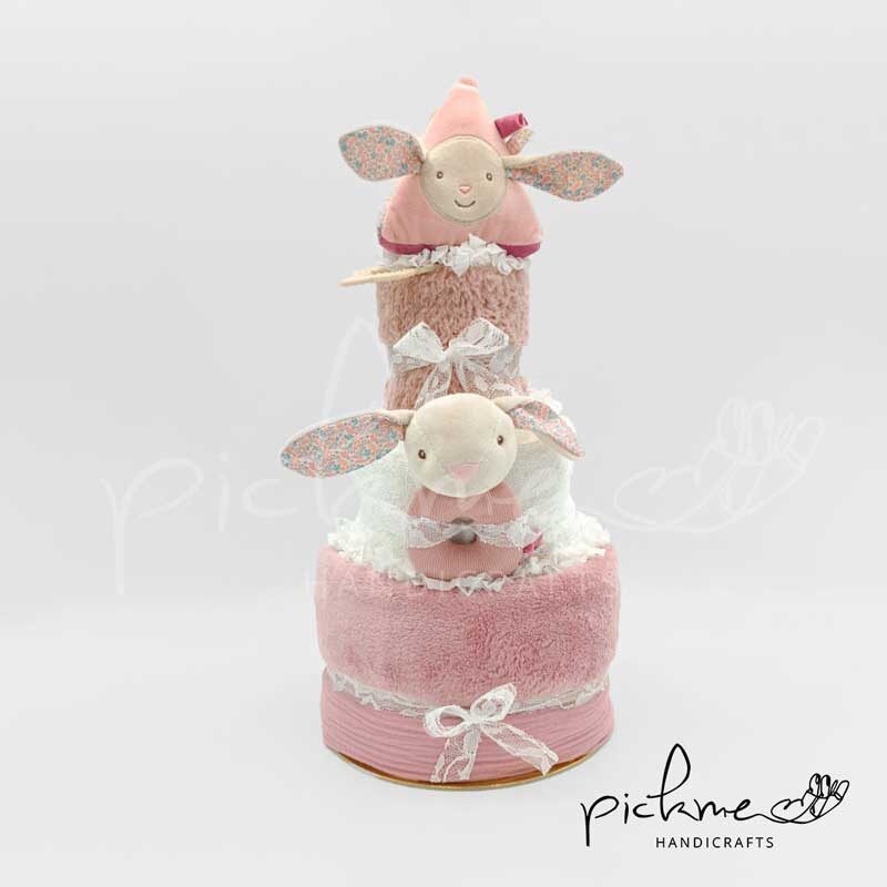 diapercake τουρτοπάνα για κορίτσι τριόροφη ροζ λαγουδάκια μπροστά
